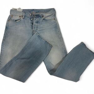 Levi's Men's Classic Light Blue Straight Jeans